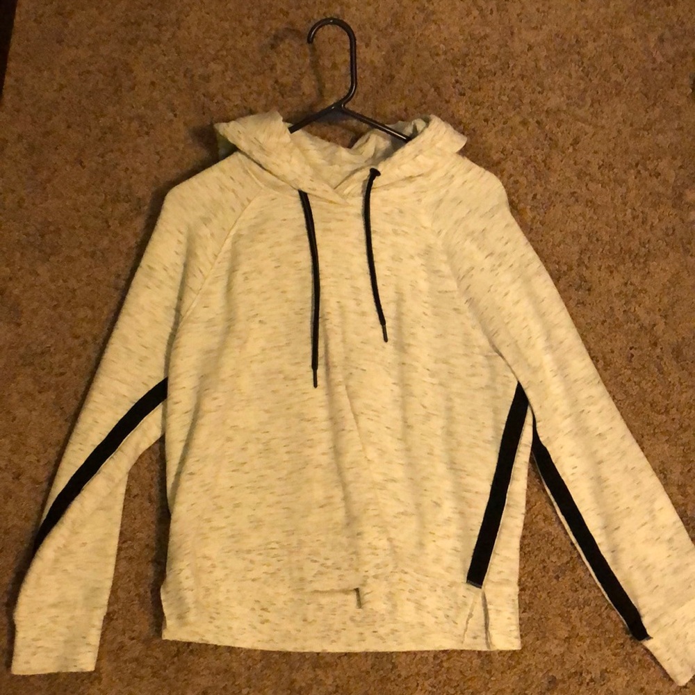 White Calvin Klein sweatshirt